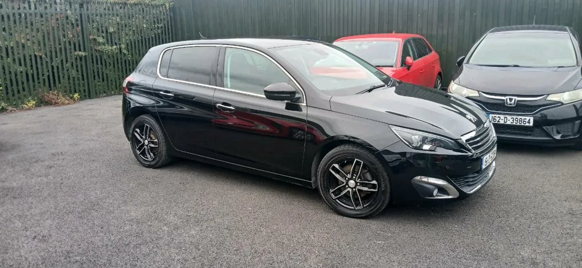 Car - Image 4
