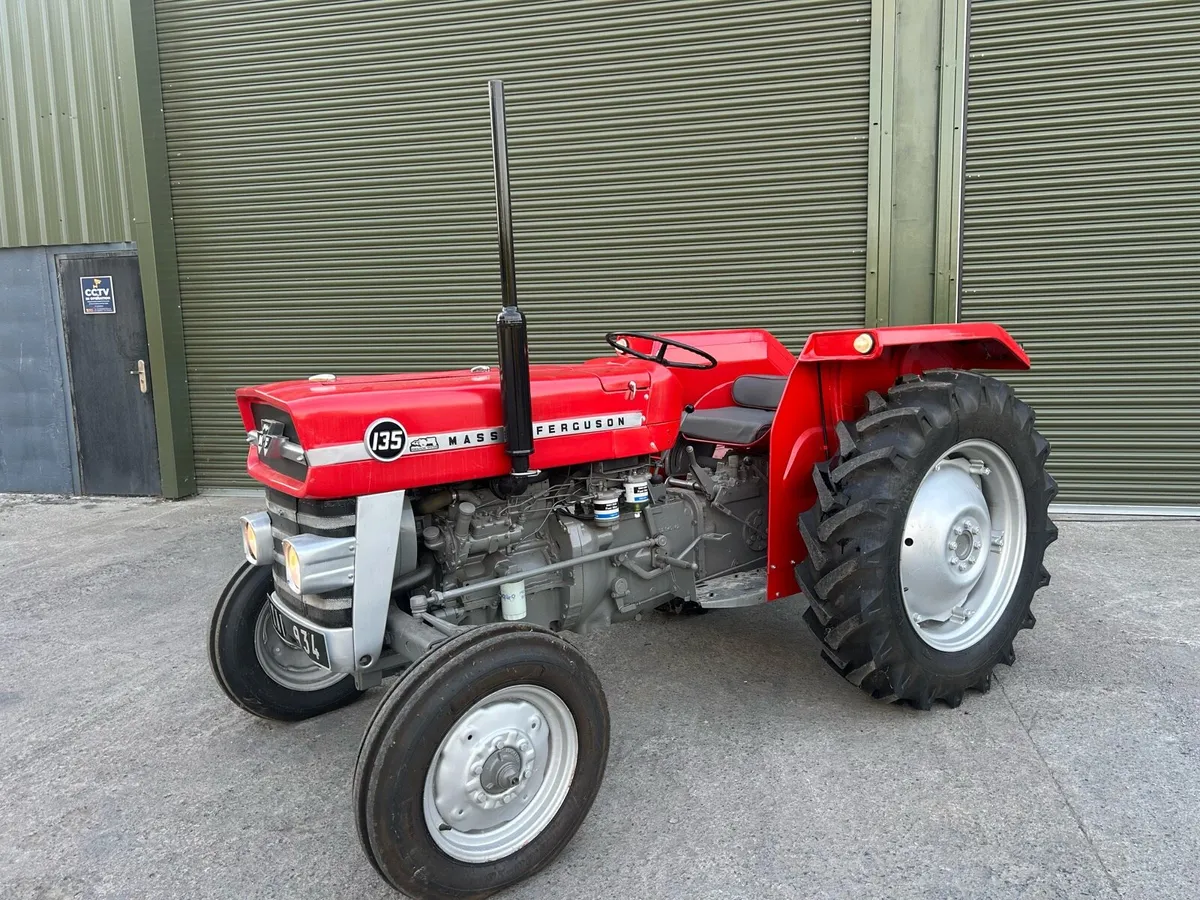 1973 MASSEY FERGUSON 135 ONE OWNER - Image 1