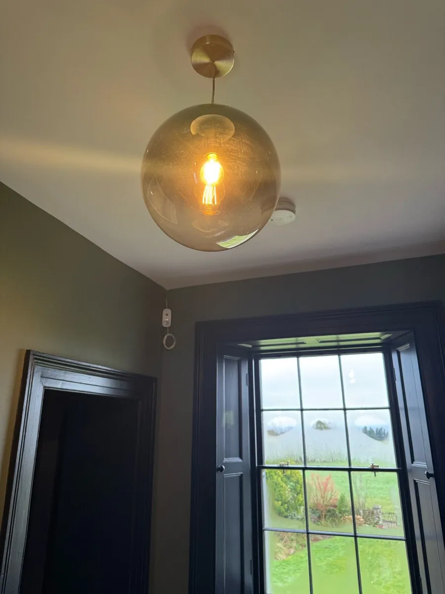Globe ceiling light fitting - Image 3