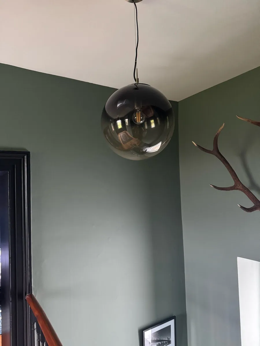 Globe ceiling light fitting - Image 4