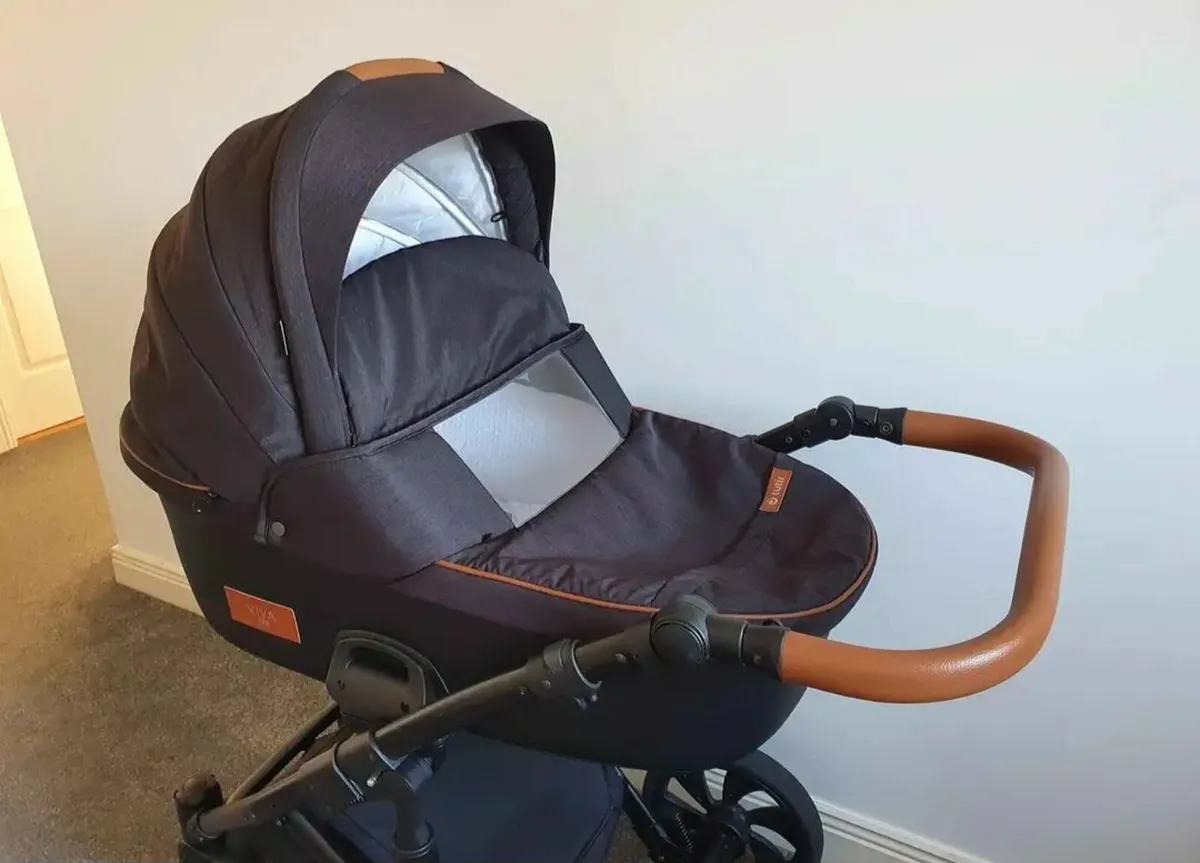 Tutis Viva Travel System - Image 1