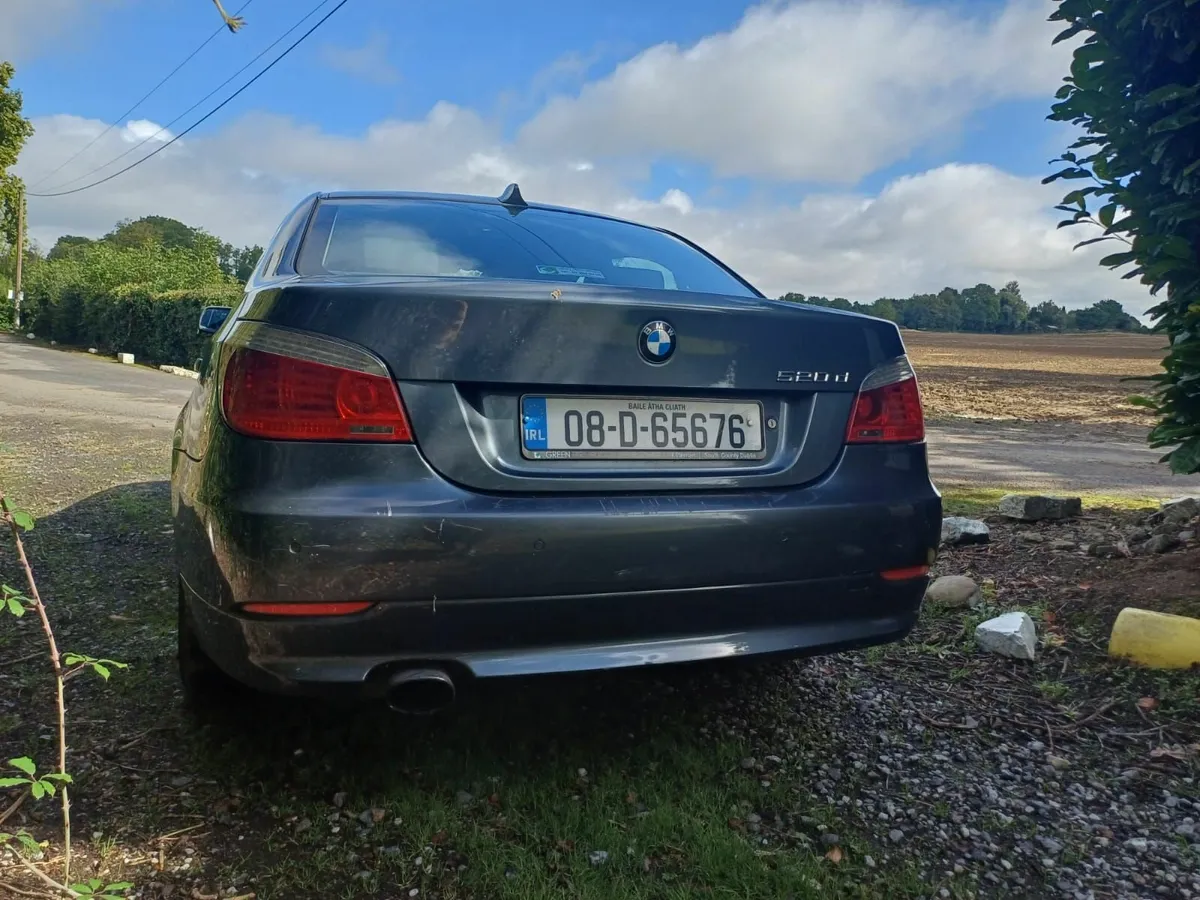 BMW 5-Series 2008 - Image 2