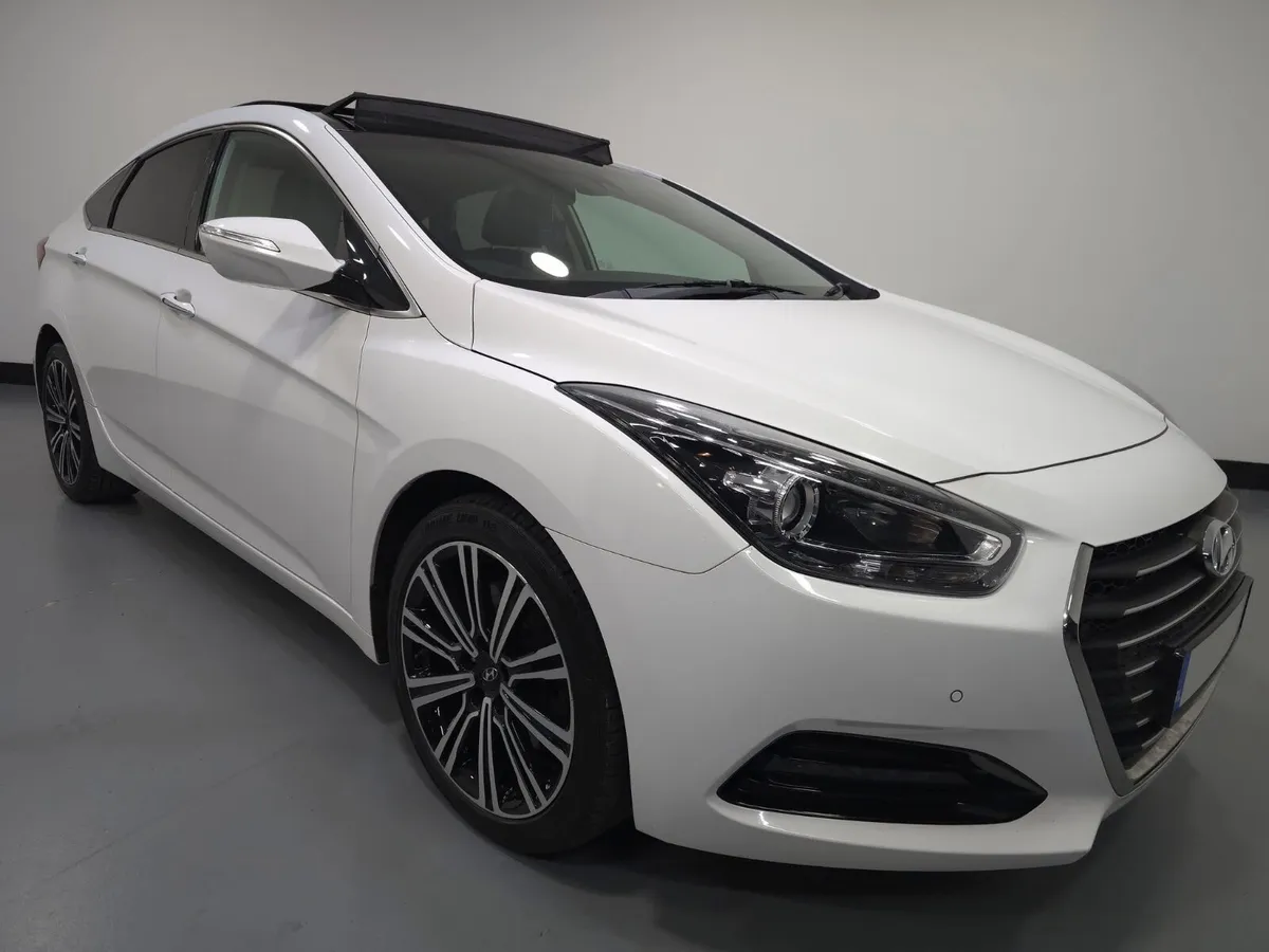 Hyundai i40 1.7 CRDi Blue Drive Premium - Image 1