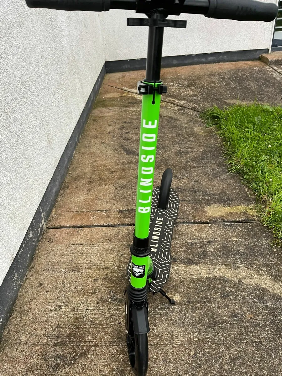 Scooter - Image 4