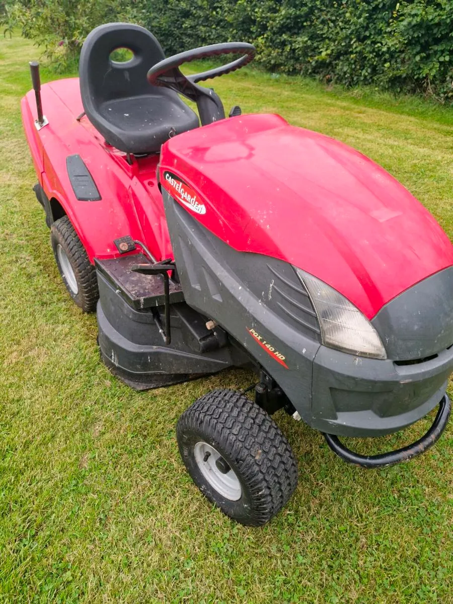Castlegarden ride on mower Delivery available - Image 2