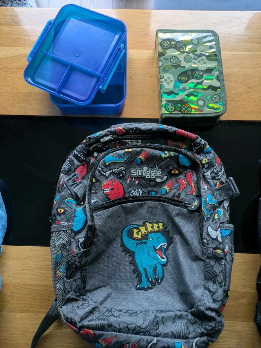 School bags - Image 3