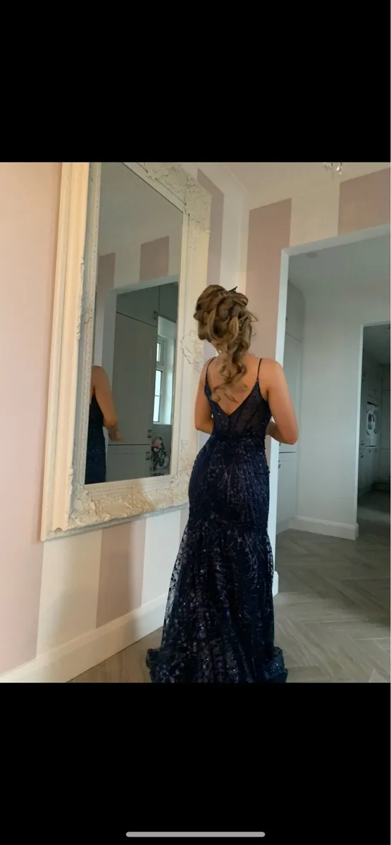 Debs Dress Rosie’s closet - Image 3