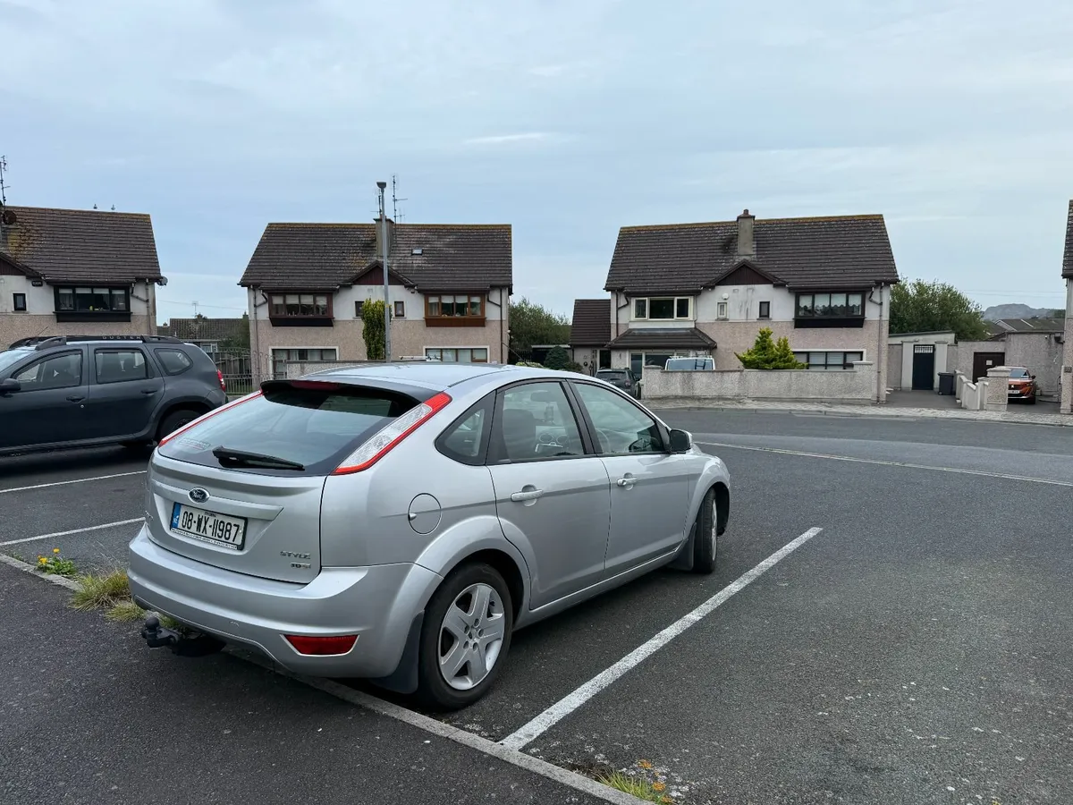 Ford Focus 2008 - Image 2