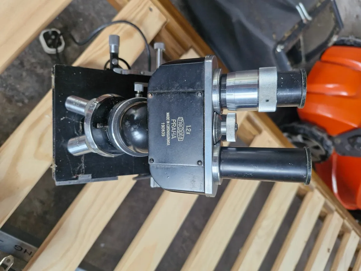 Microscope - Image 2