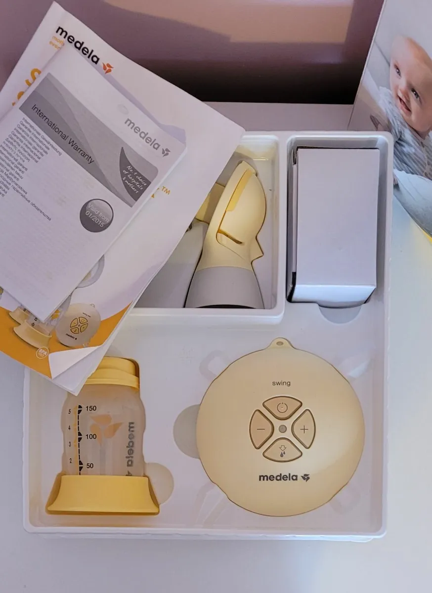 Medela Swing flex Electric breast pump + extra bot - Image 3