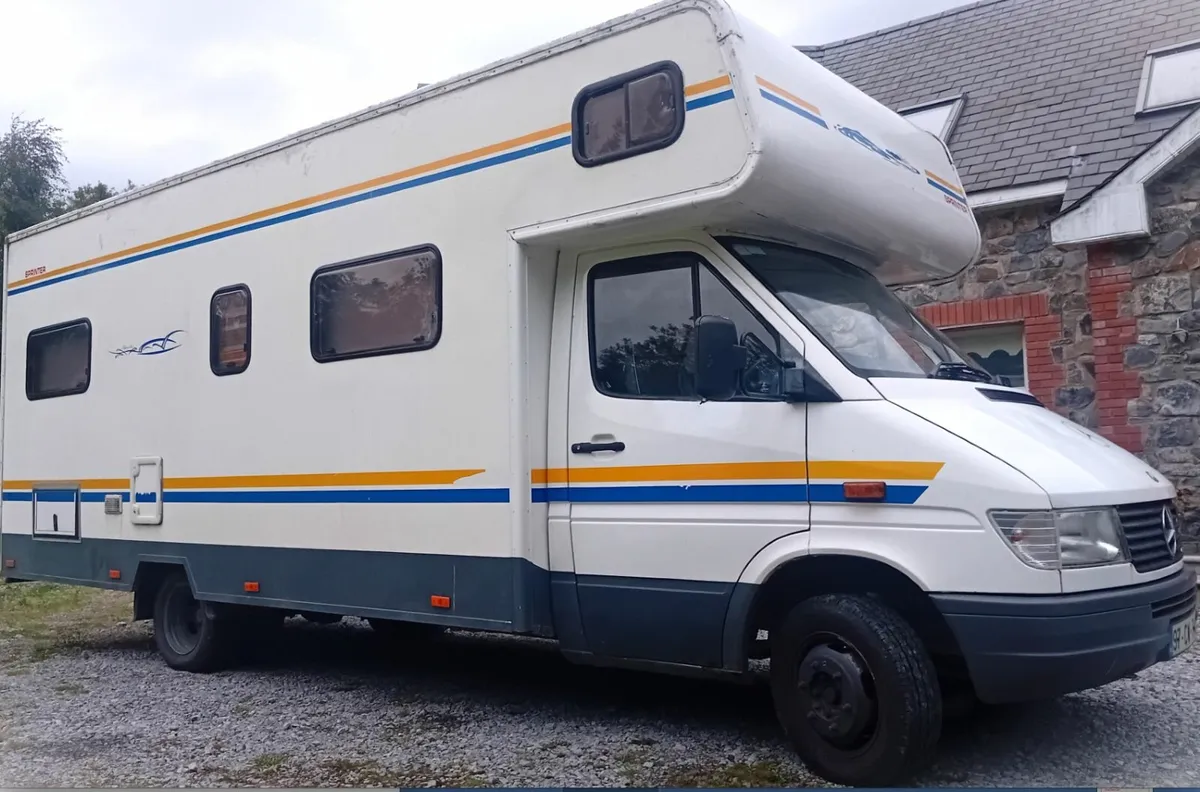 Mercedes Benz Sprinter 412 Motor-Home - Image 1