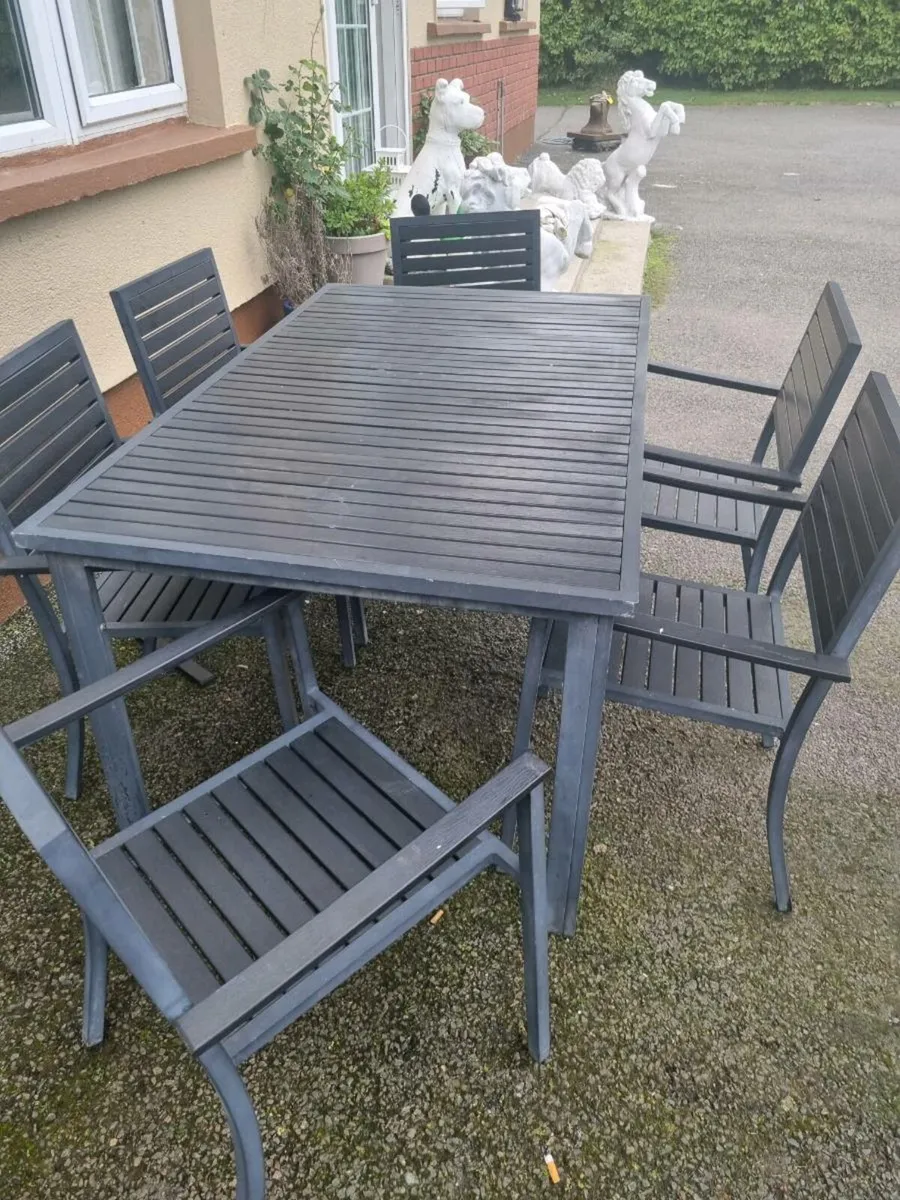 Garden table and chairs - Image 3