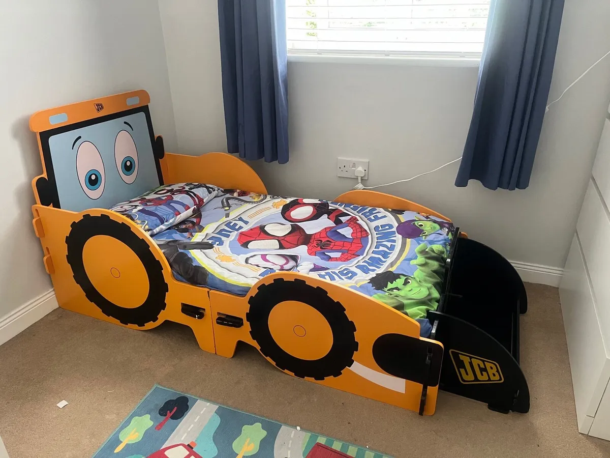 Toddler JCB bed - Image 2