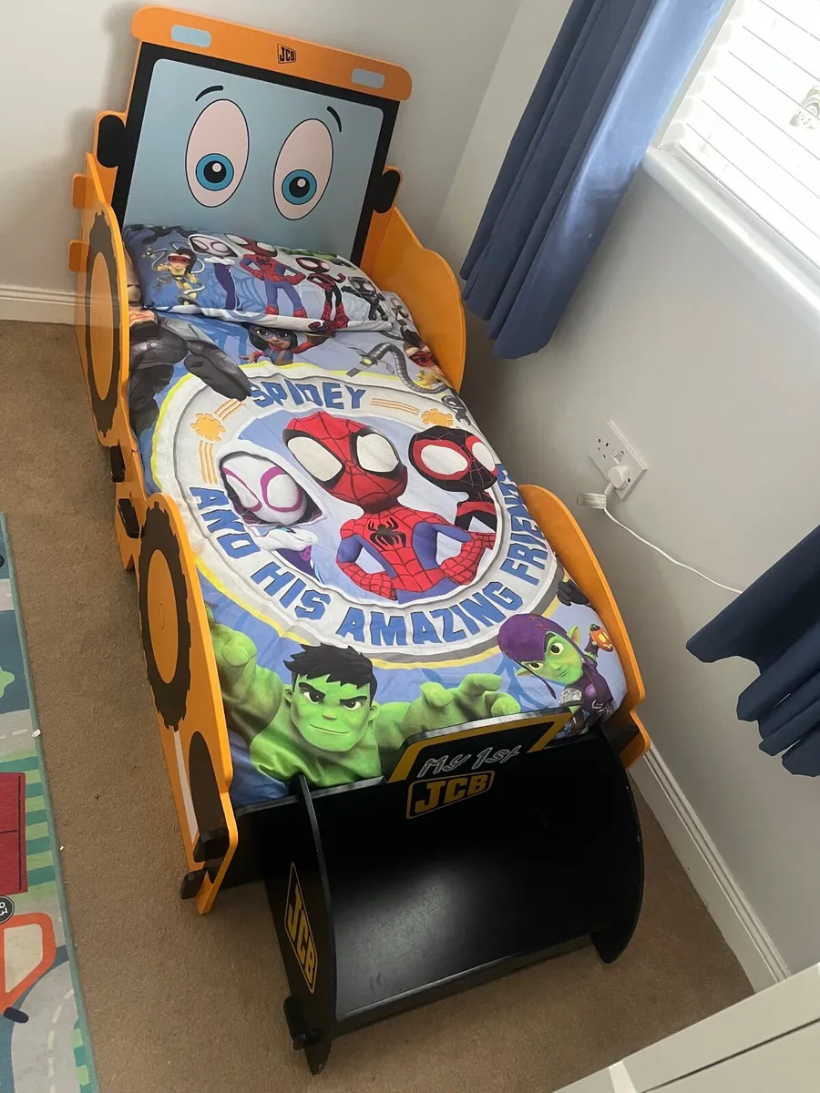 Toddler JCB bed - Image 3