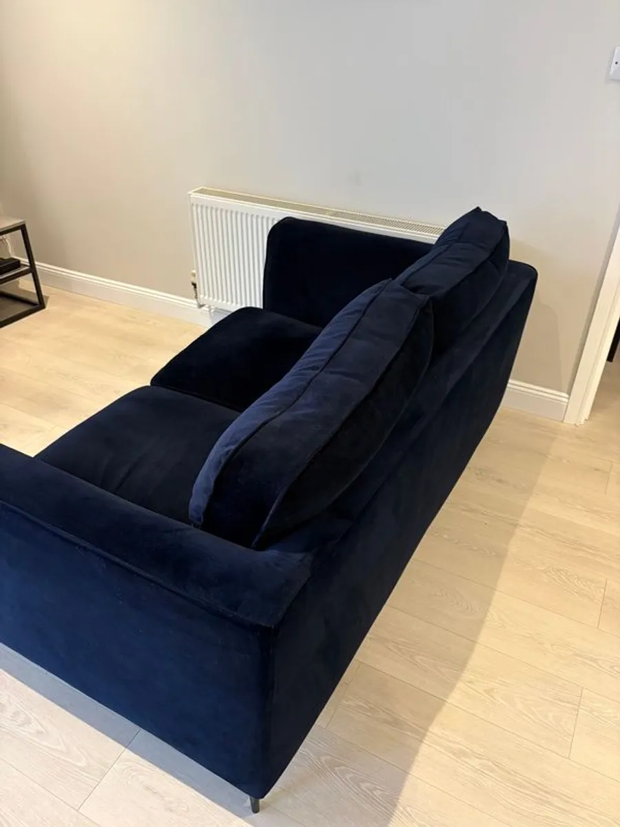 2 Seater Sofa - Image 4