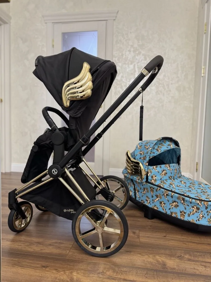 Cybex Priam 3 in 1 wings Jeremy Scott - Image 1