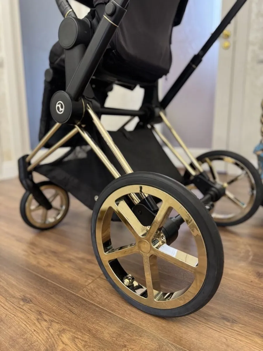 Cybex Priam 3 in 1 wings Jeremy Scott - Image 4