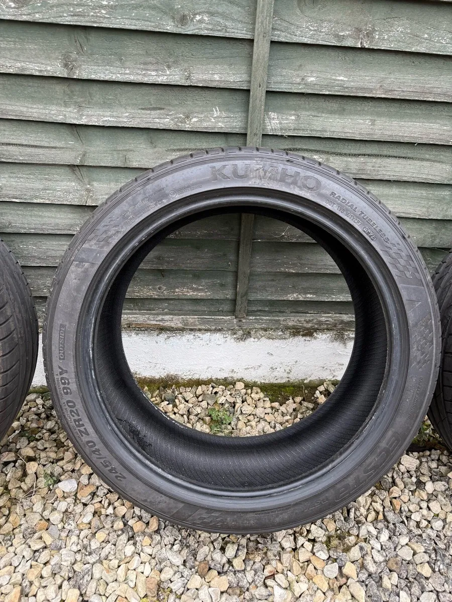 Kumho PS71 Tyres 245/40/20 275/35/20 - Image 3