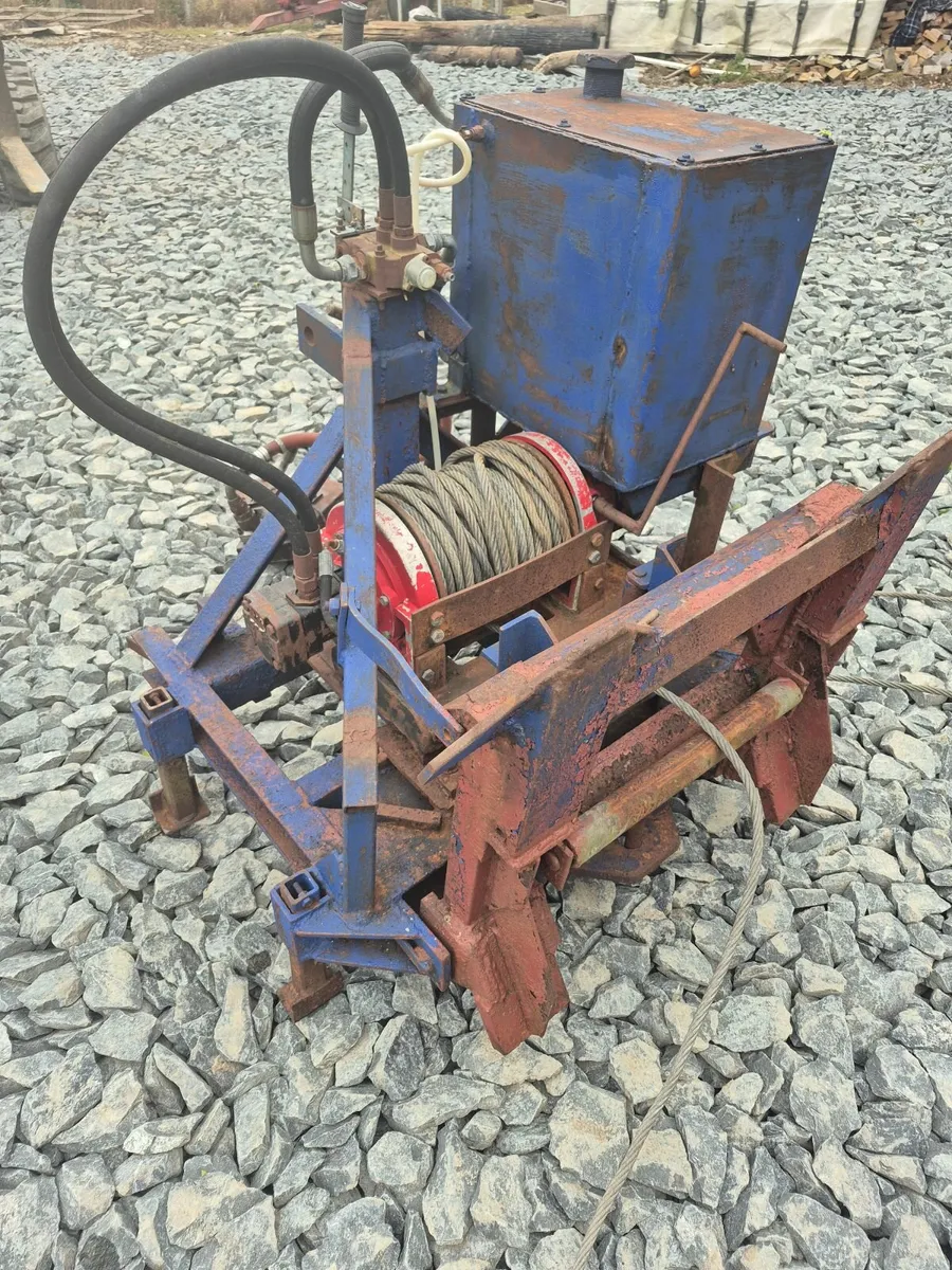 Tractor/ telehandlerwinch hydraulic,  forest /tree - Image 1