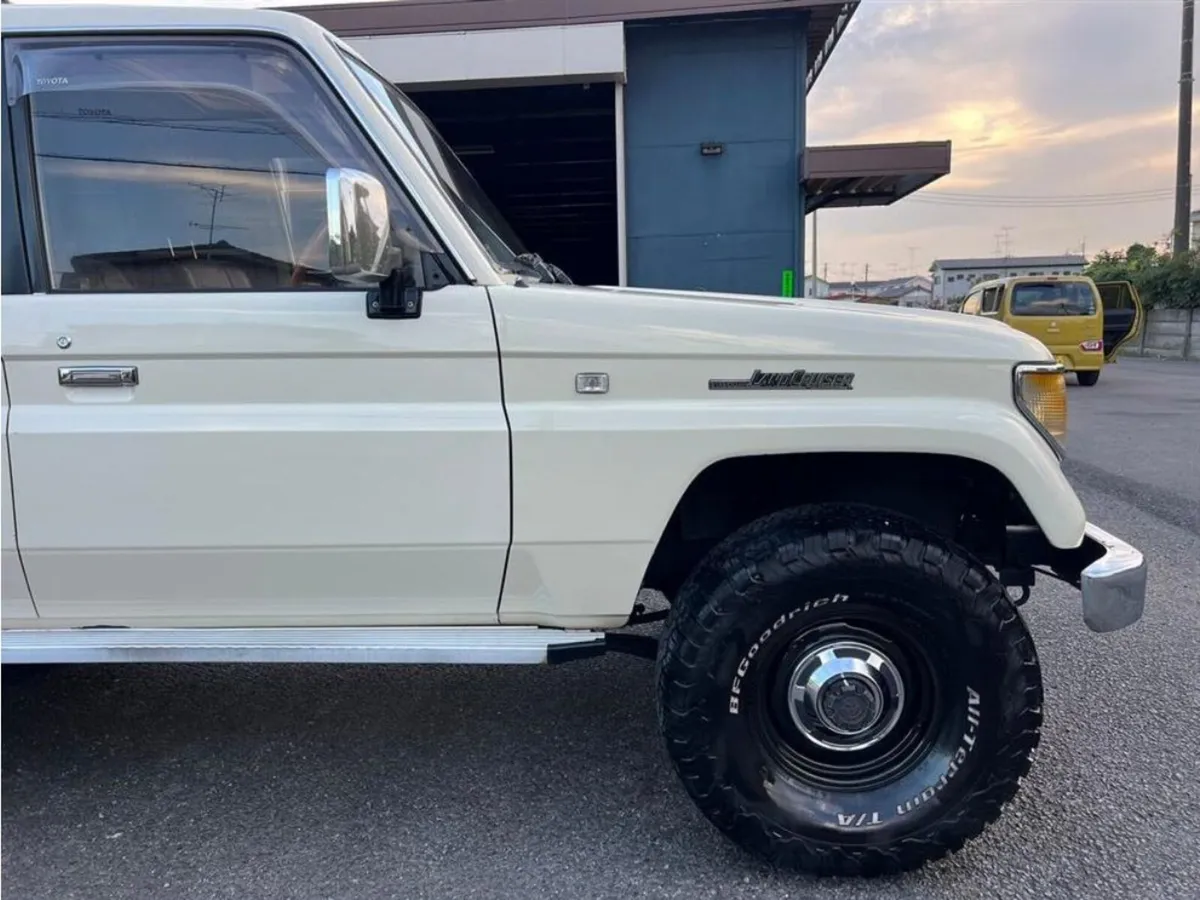 Toyota Land Cruiser Prado 70 –from Japan 🇯🇵 - Image 4