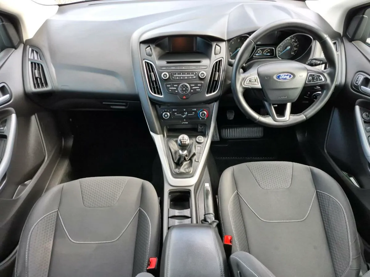 FORD FOCUS**1.5 DIESEL**LOW MILES**MINT** - Image 4