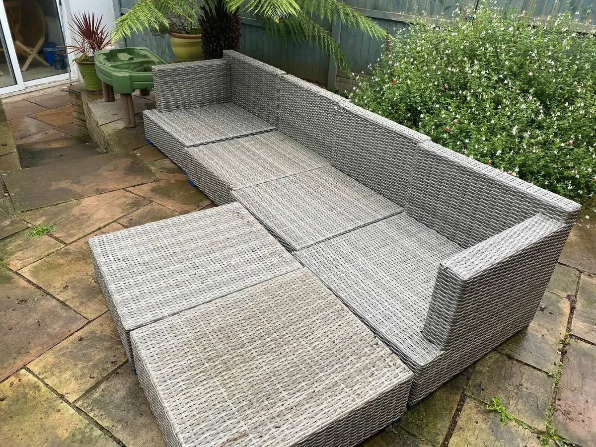 Rattan Garden furniture - Image 1