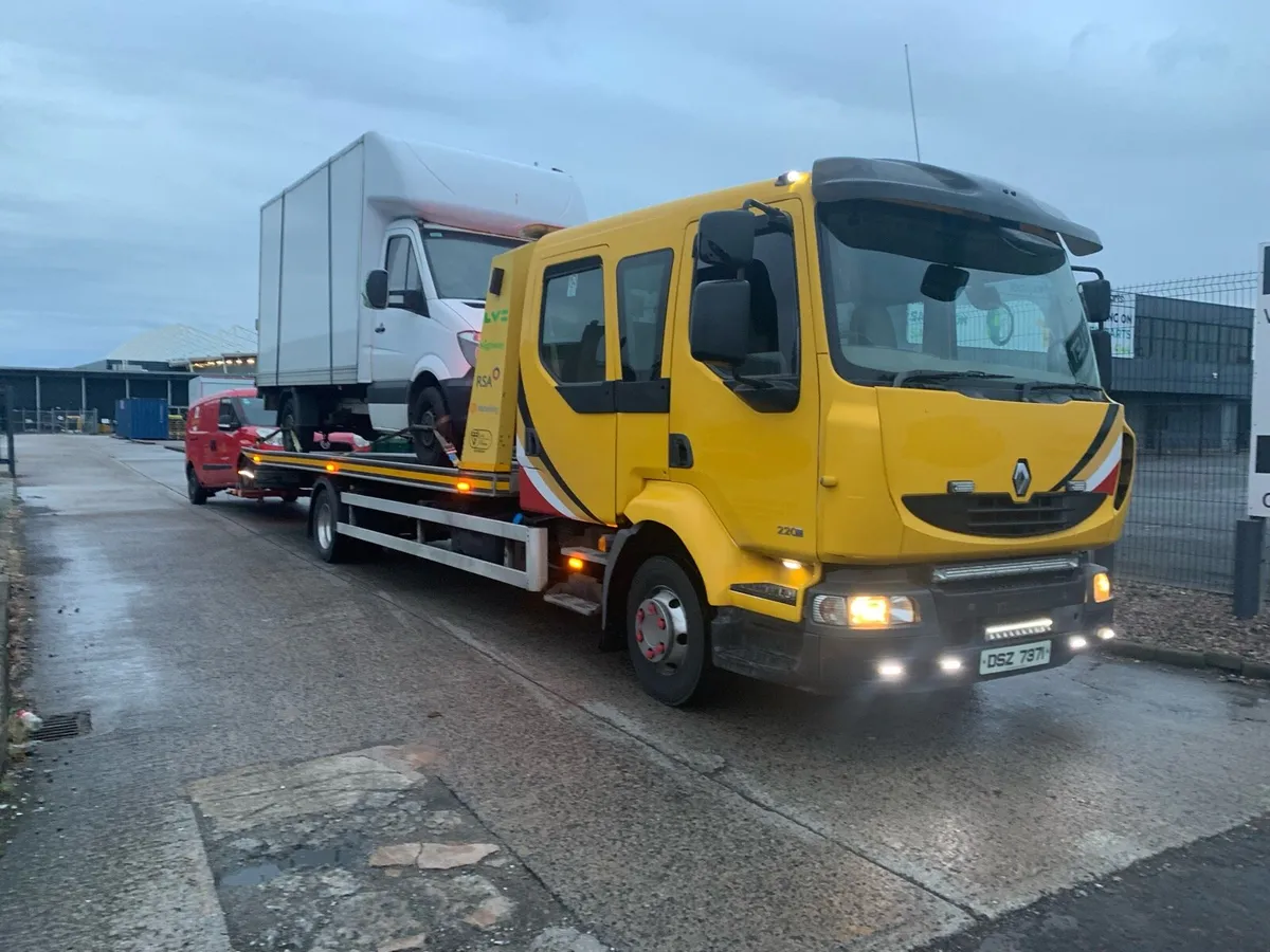 Renault 12ton recovery tilt and slide - Image 1