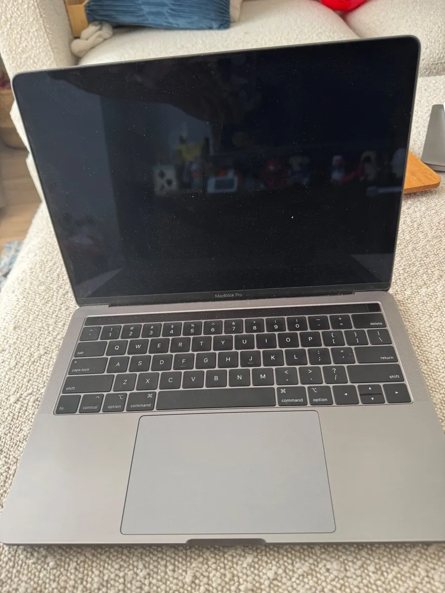 2018 MacBook Pro 13-inch with Touch Bar Laptop - Image 3