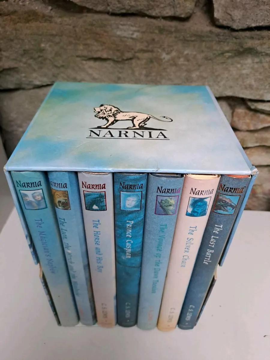 Narnia box set books - Image 2