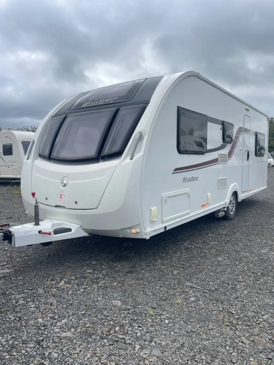 💎 2016 Swift Kudos 580 6 Berth Caravan 💎 - Image 1