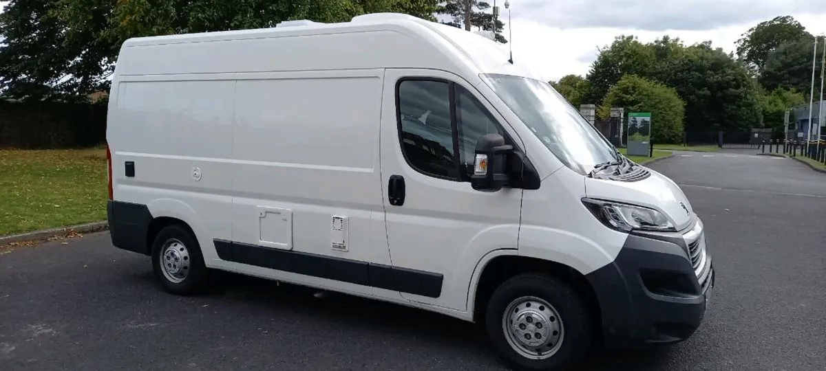 Campervan - Image 3
