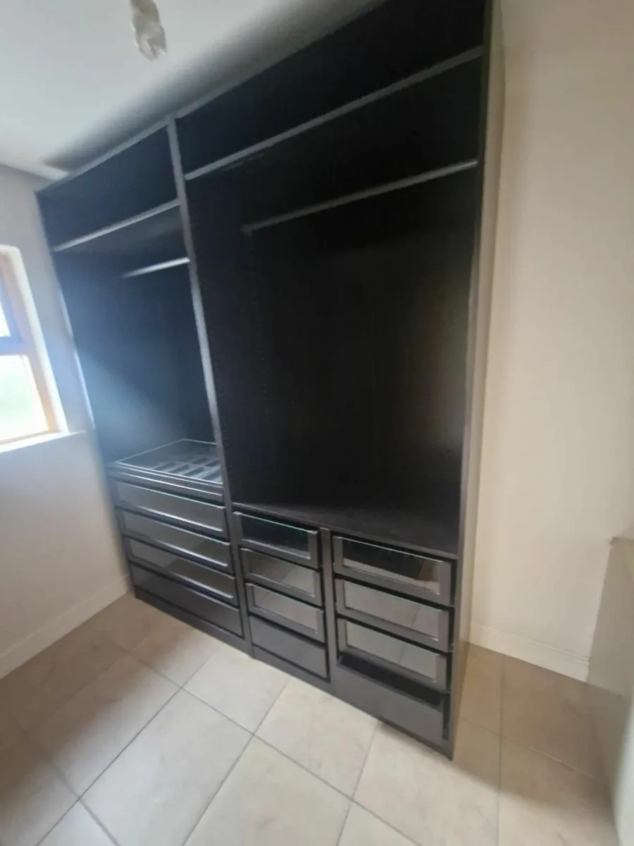wardrobes - Image 2