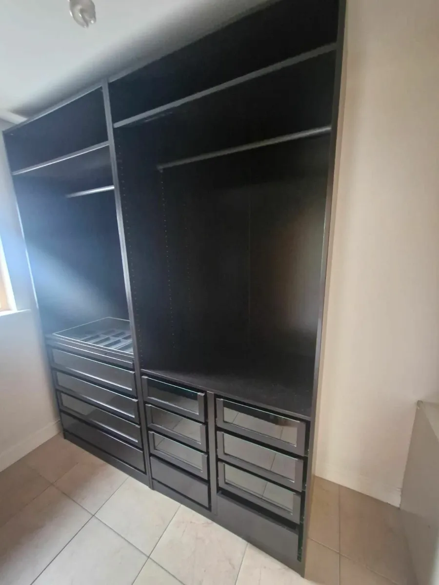 wardrobes - Image 4