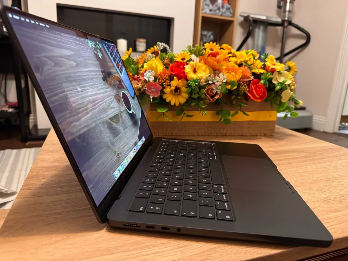 Macbook Pro 14” M4 Pro 24 GB 512 SSD - Image 4
