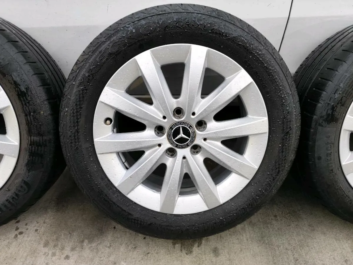 Mercedes alloy wheels like new. - Image 4
