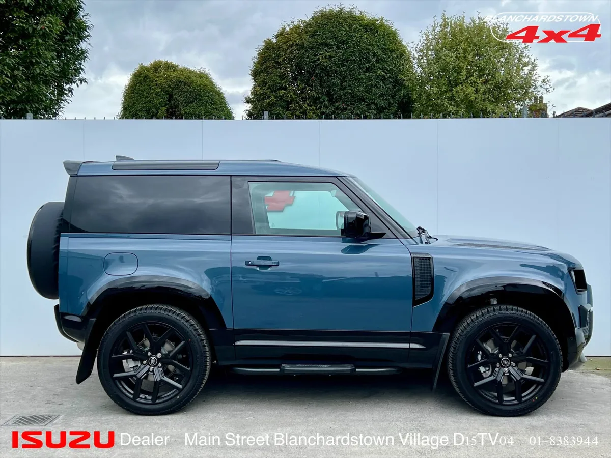LR DEFENDER 90 D250 N1 BUSINESS TASMAN BLUE VATQ - Image 4