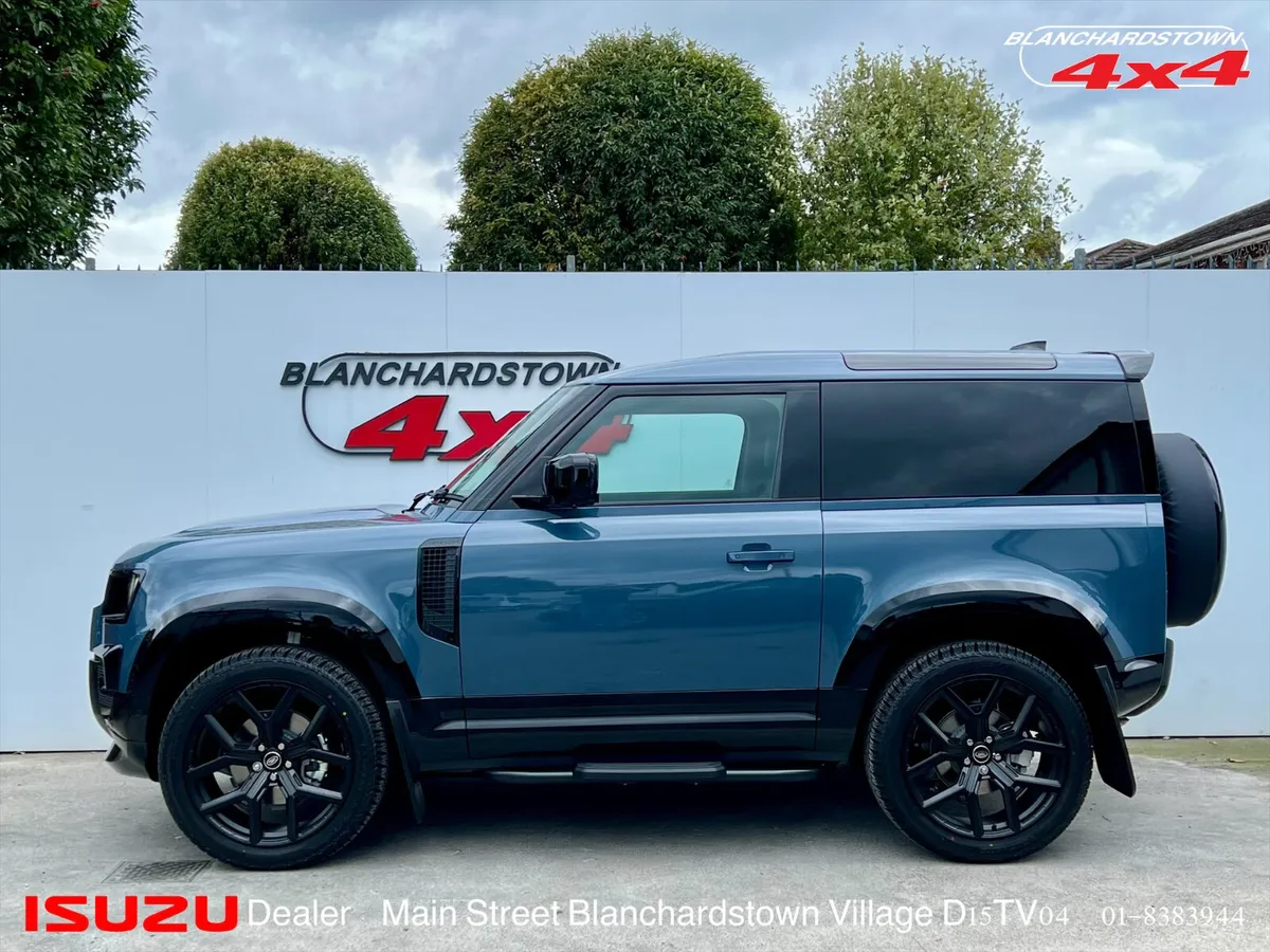 LR DEFENDER 90 D250 N1 BUSINESS TASMAN BLUE VATQ - Image 3