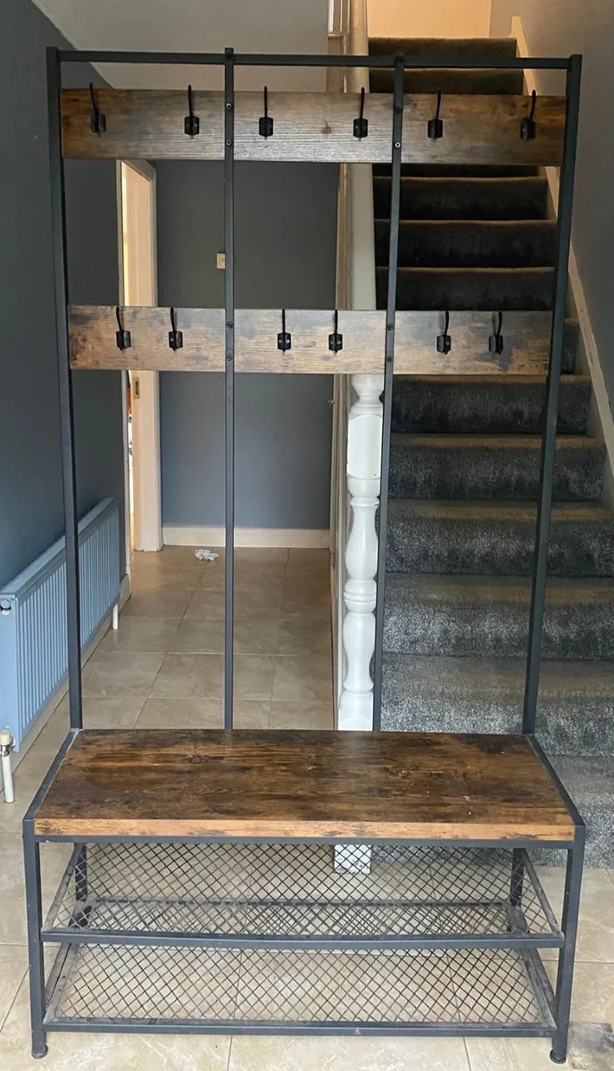 Coat stand