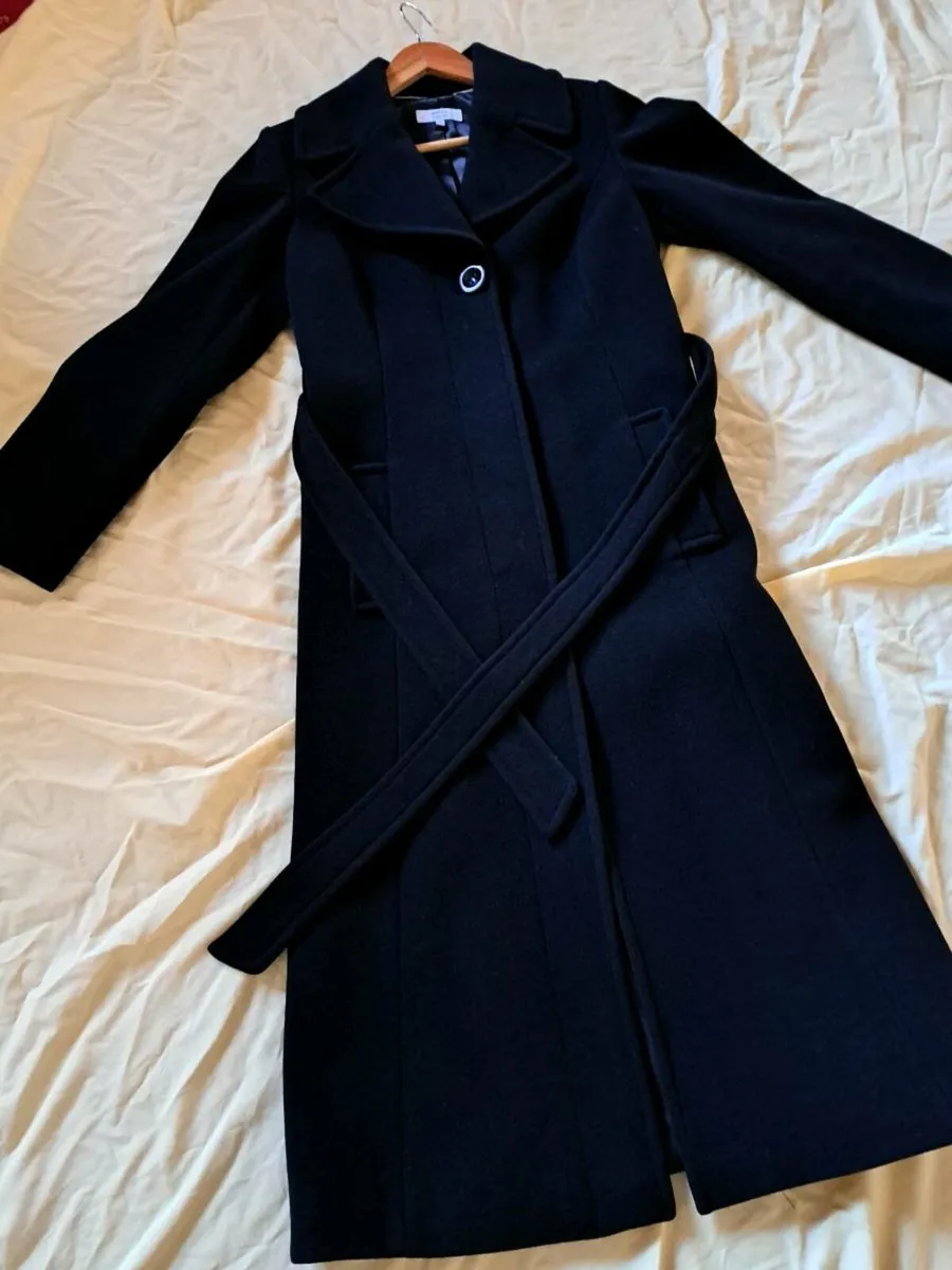Ladies coat. - Image 1