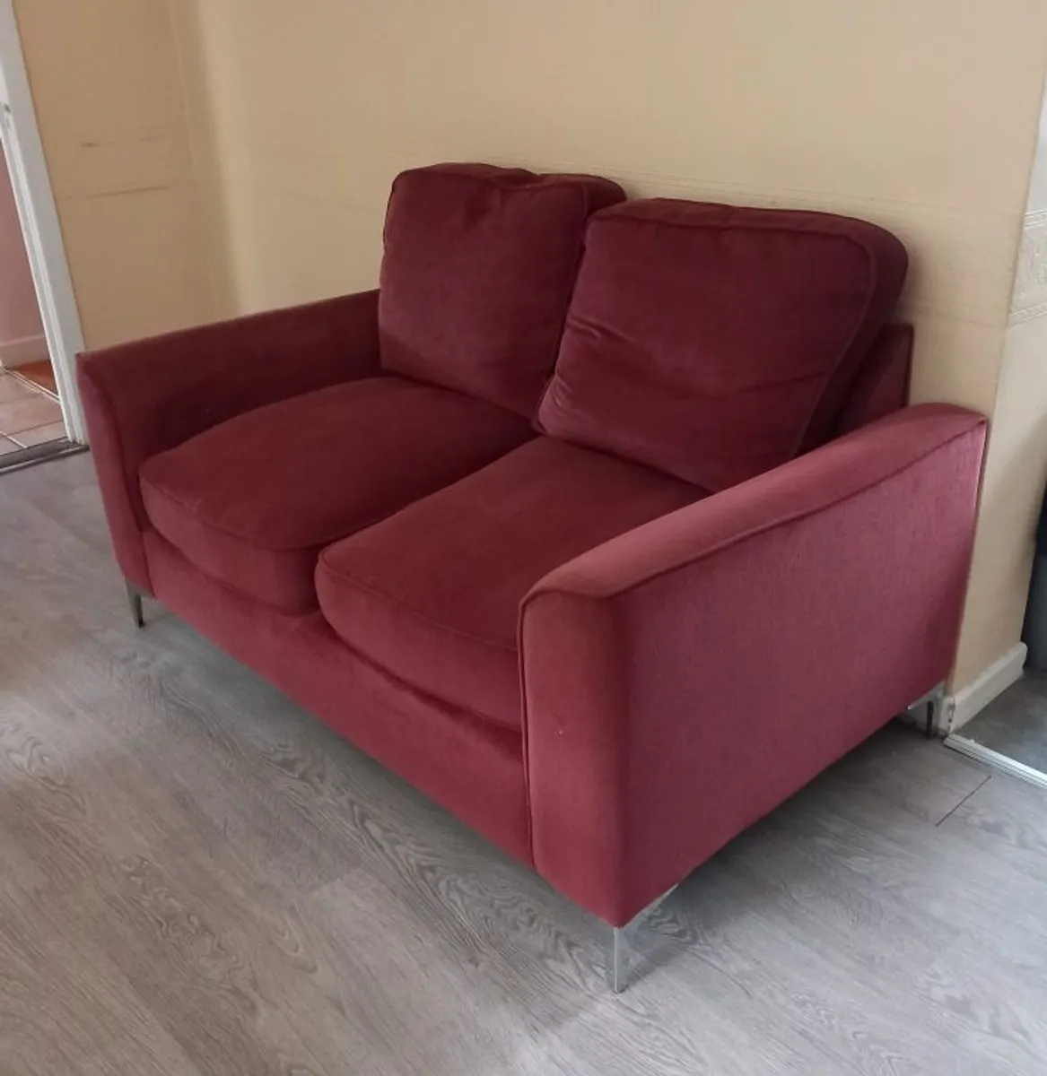 couch 2 seater - Image 2