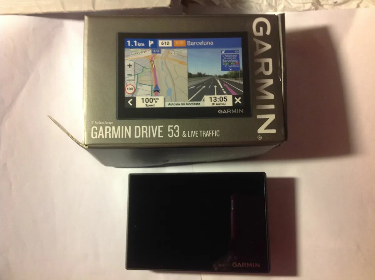 Car Sat Nav - Image 1