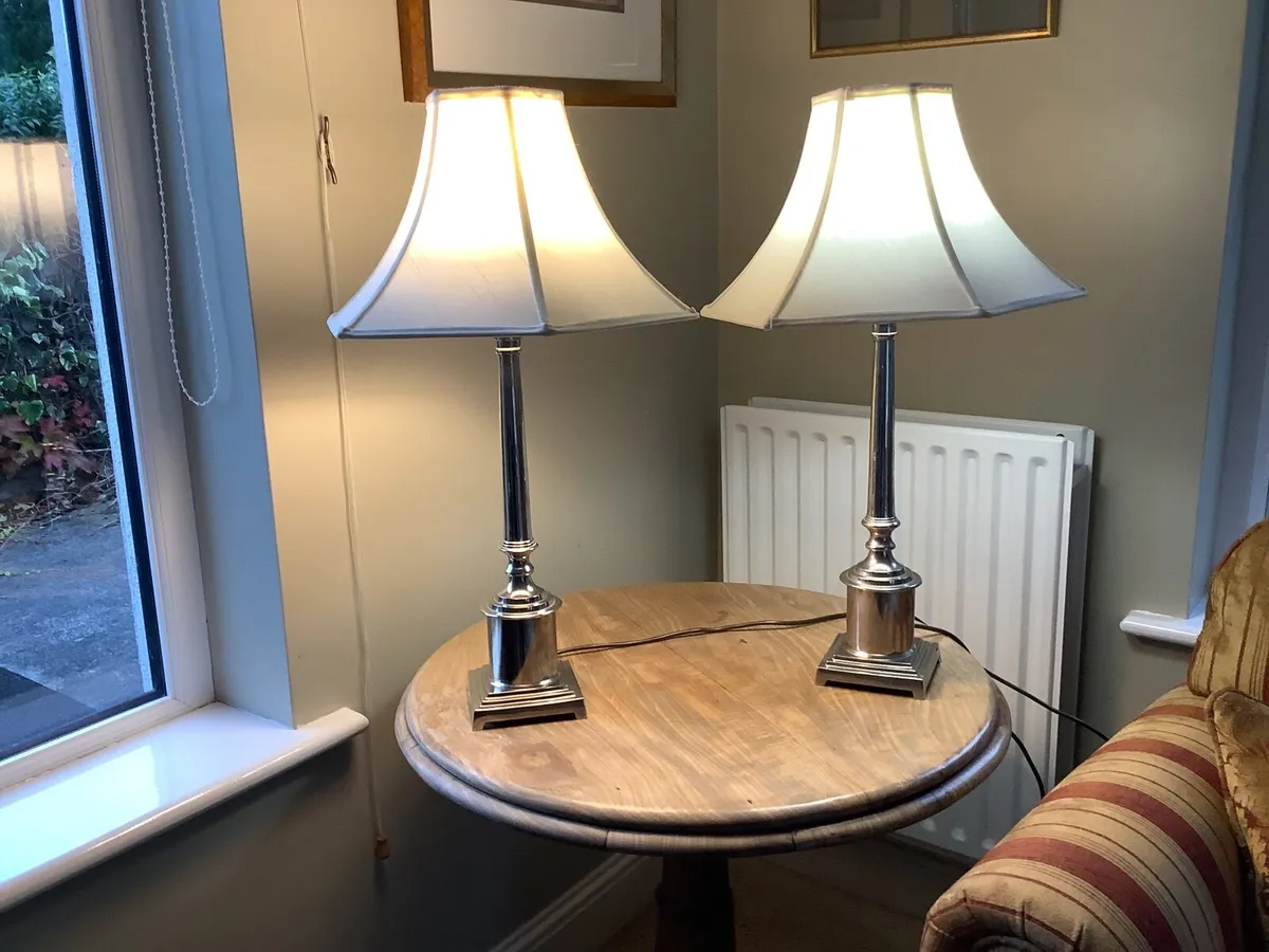 Mid Century Pair of Chrome Pillar - Image 3
