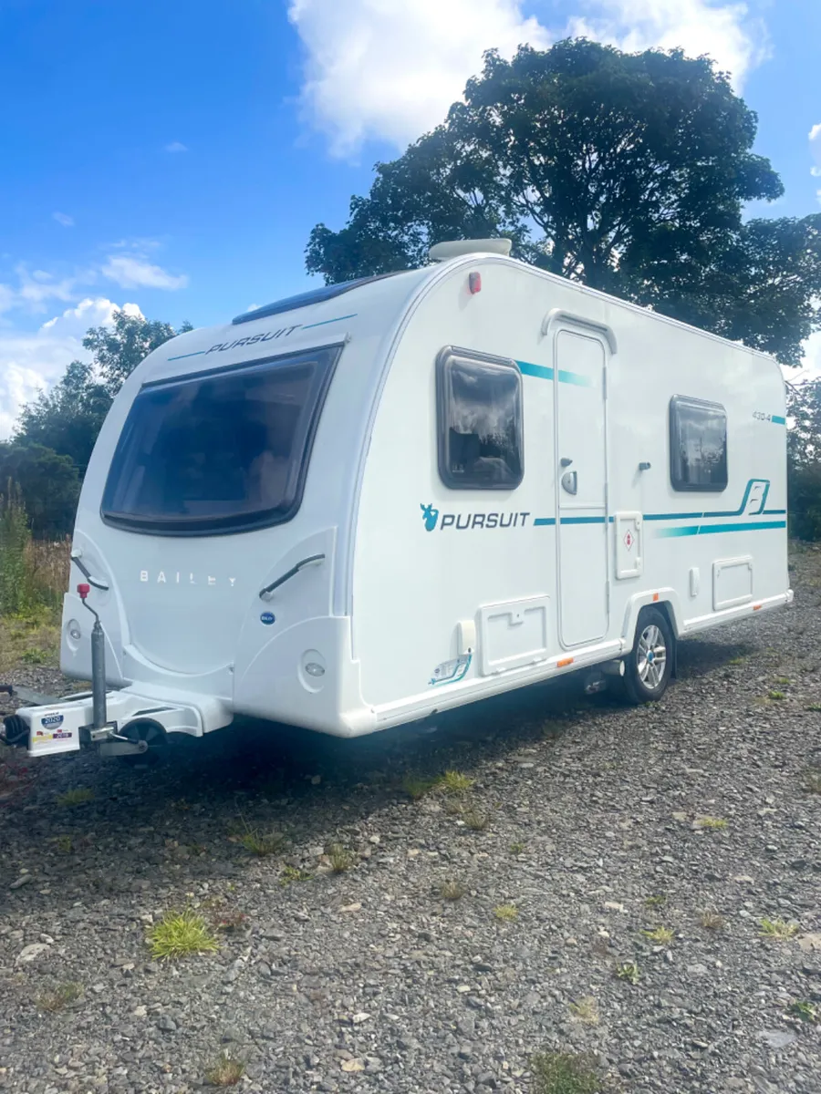 🌟2017 Bailey Pursuit 430-4 Fixed bed caravan - Image 1