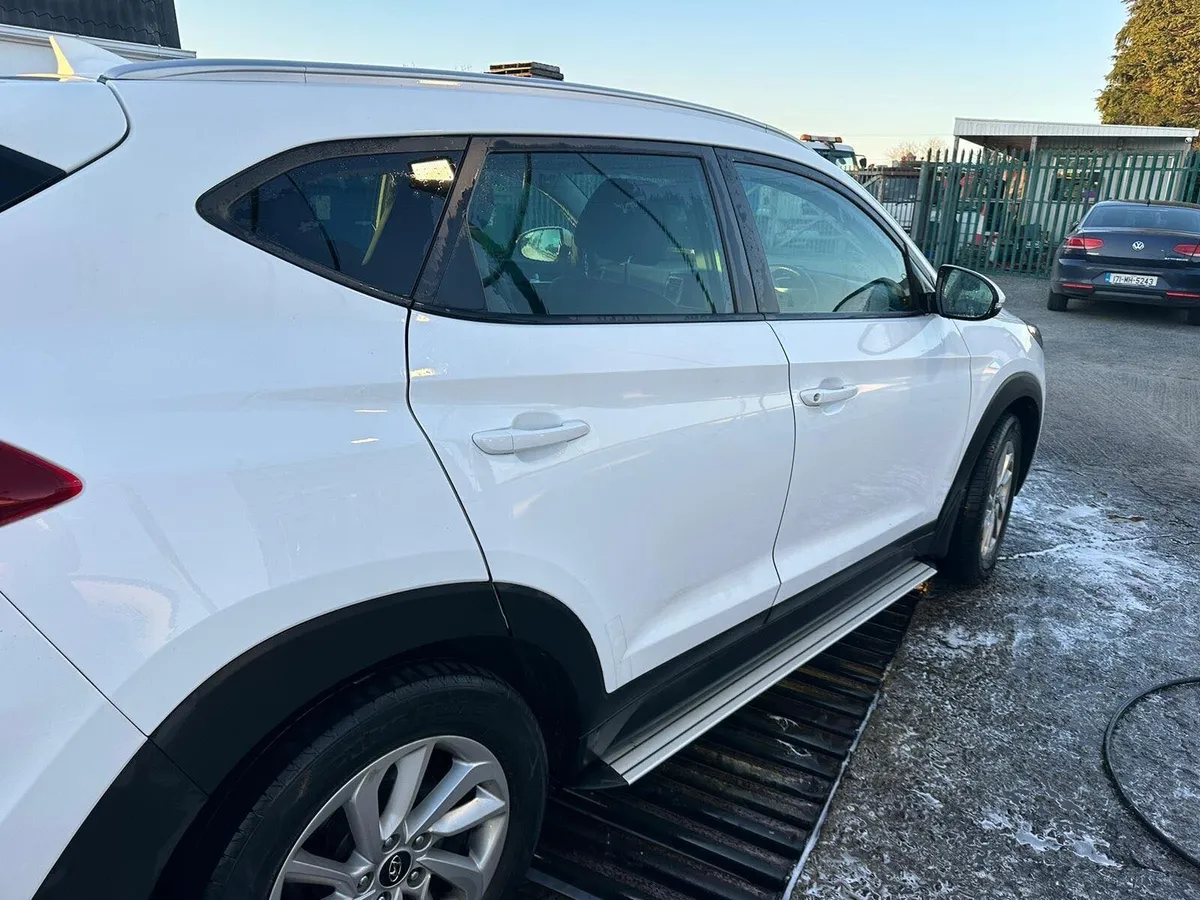 Hyundai Tucson 2018 - Image 2