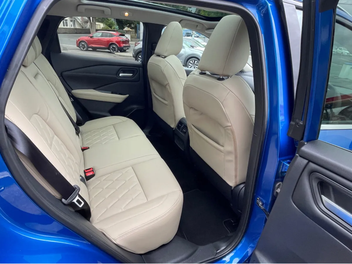 Nissan Qashqai QQ 1.3 HYB SV PREMIUM AUTO *** 24 M - Image 2
