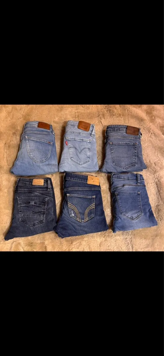 girls’ clothing for ages 10 to 12. - Image 1
