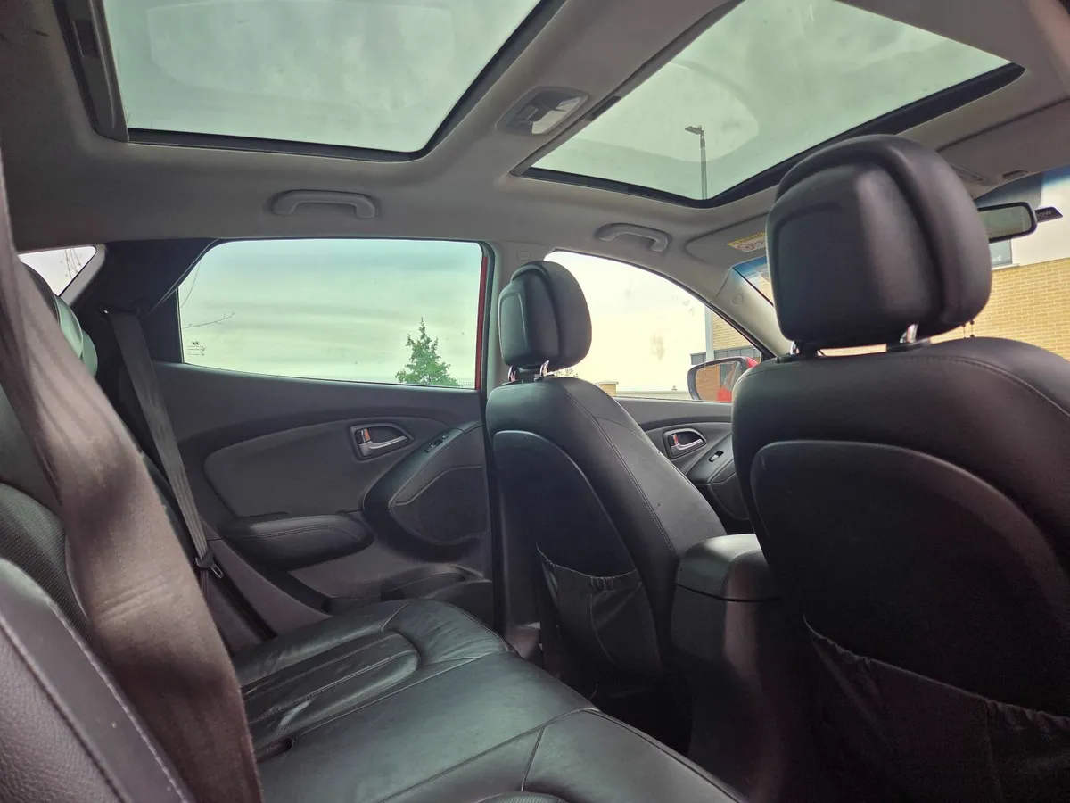 2014 Hyundai ix35 Premium 4DR, New NCT, Sunroof - Image 4