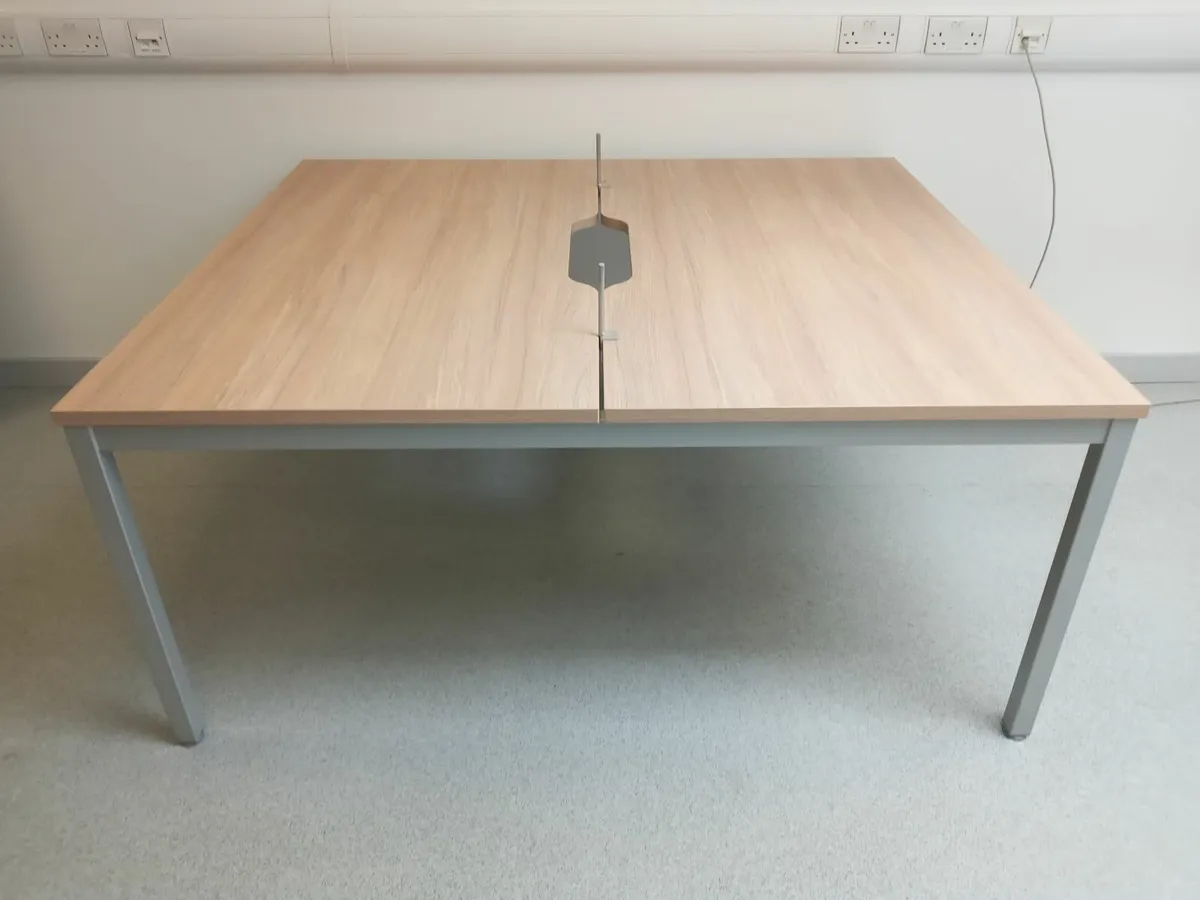 Delivery - Set of 2 Modular Desks with Divider - Image 2