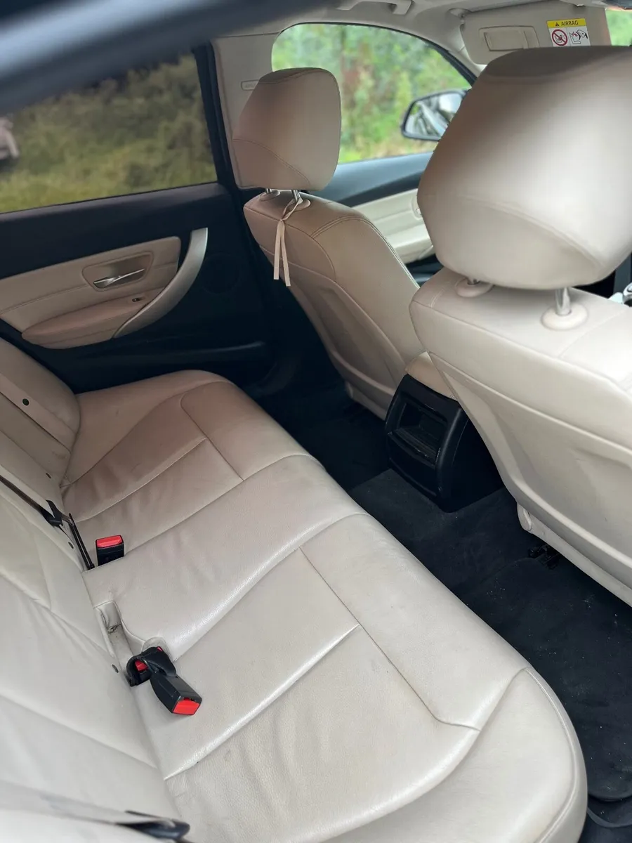 BMW 3-Series 2015 - Image 3