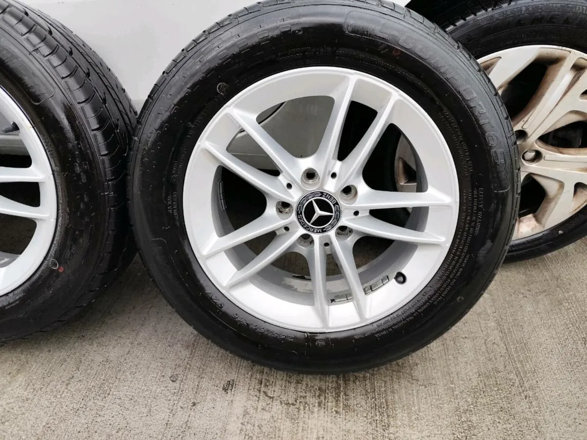 Mercedes alloy wheels in excellent condition - Image 2